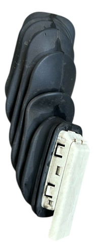 Borracha Passa Fios Porta Trás Le Polo 06/10 Preta 6q0959845 - Imagem 2