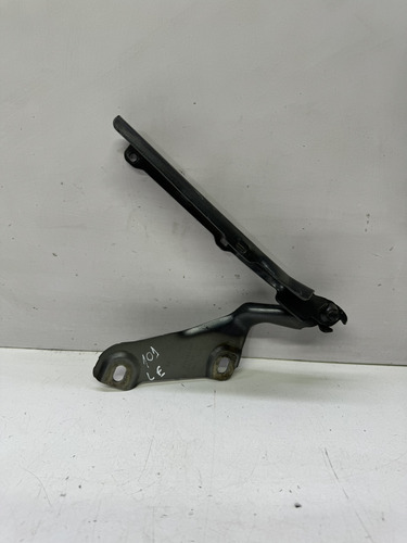 Braço Dobradiça Esquerdo Capô Audi A3 2014 A 2018