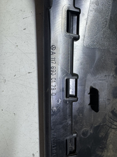 Acabamento Externo Coluna Central Esquerda Mercedes Cla Preto - Imagem 3