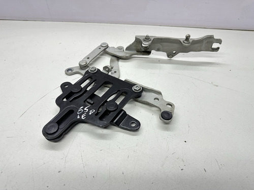 Braço Capô Lado Direito Bmw 550i