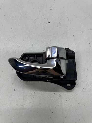 Maçaneta Interna Traseira Direita Azera 2007 A 2011 Traseira