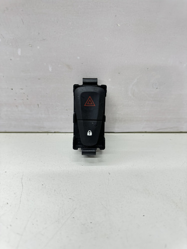 Botão Pisca Alerta Trava Destrava Renault Sandero 2014 A 19