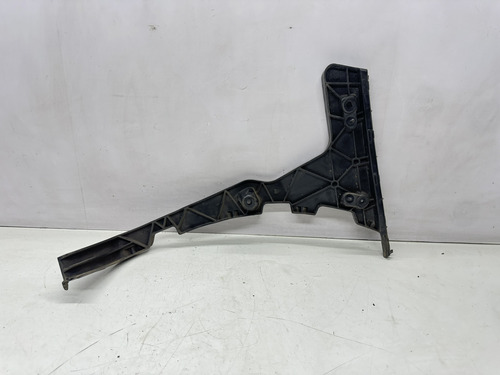 Guia Suporte Parachoque Traseiro Esquerdo Audi Q5 2011 - Imagem 2