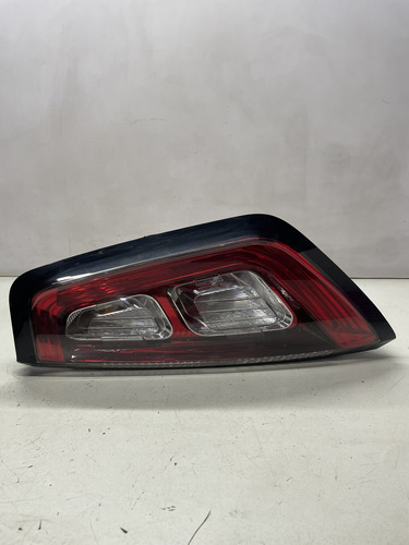 Lanterna Traseira Esquerda Led Fiat Punto 20493999 Direito