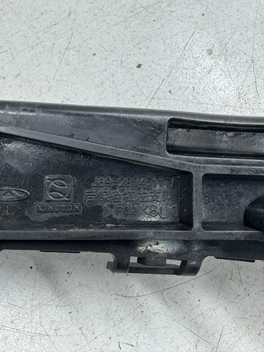 Guia Para Choque Lado Direito Chery Tiggo J692804511 - Imagem 3