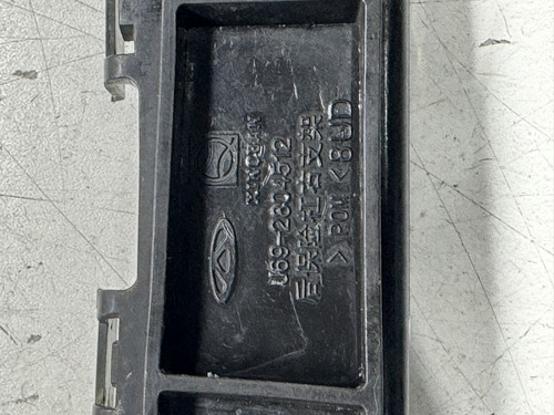 Guia Para Choque Lado Direito Chery Tiggo J692804512 - Imagem 3