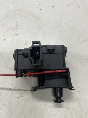 Trava Portinhola Audi A3 Sportback 8k0862153 - Imagem 4