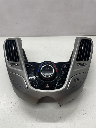 Moldura Painel Comando Do Ar Com Difusor Hyundai Veloster