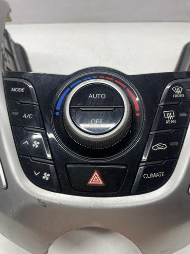 Moldura Painel Comando Do Ar Com Difusor Hyundai Veloster - Imagem 4