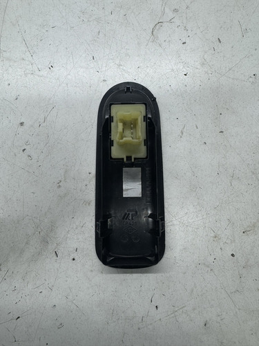 Botão Vidro Elétrico Passageiro Renault Duster 2016 - Imagem 2