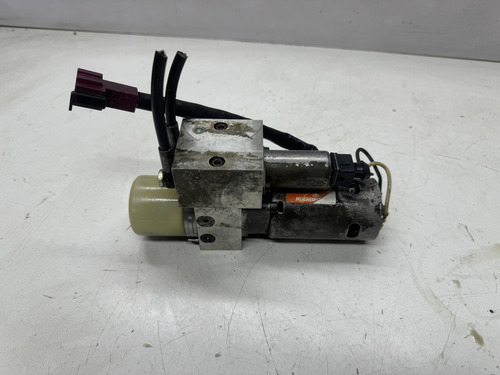 Bomba Hidráulica Fechamento Tampa Traseira Mercedes Ml 320