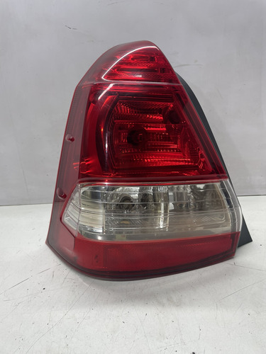 Lanterna Traseira Esquerda Toyota Etios Sedan Esquerdo