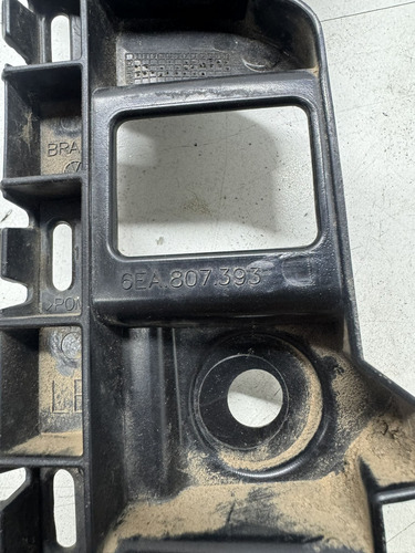 Guia Esquerdo Parachoque Traseiro Polo 2018 6ea807393 - Imagem 3