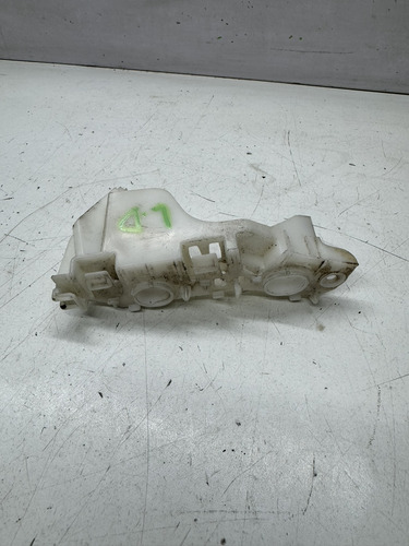 Guia Parachoque Direito Volkswagen Polo Virtus