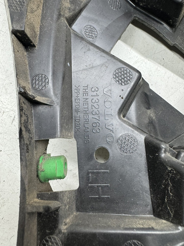 Guia Parachoque Traseiro Esquerdo Xc60 2009 A 2017 31323763 - Imagem 3
