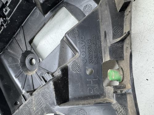 Guia Parachoque Traseiro Direito Xc60 2009 A 2017 31323764 - Imagem 3