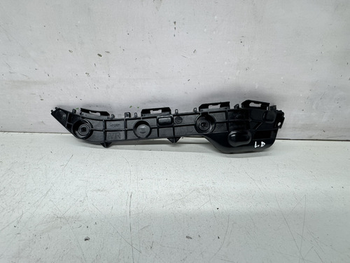 Guia Parachoque Traseira Direito Toyota Yaris Hatch