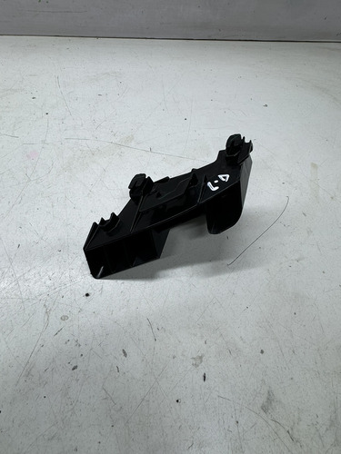 Guia Lanterna Traseiro Direito Toyota Yaris Hatch Direito