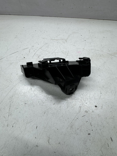 Guia Lanterna Traseiro Esquerdo Toyota Yaris Hatch Esquerdo - Imagem 2