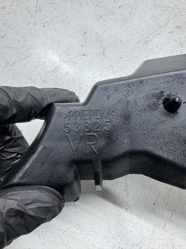 Borracha Dobradiça Direita Capo Toyota Yaris 53825 - Imagem 3