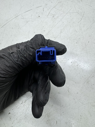 Botão Modo Eco Toyota Yaris M87305 - Imagem 3