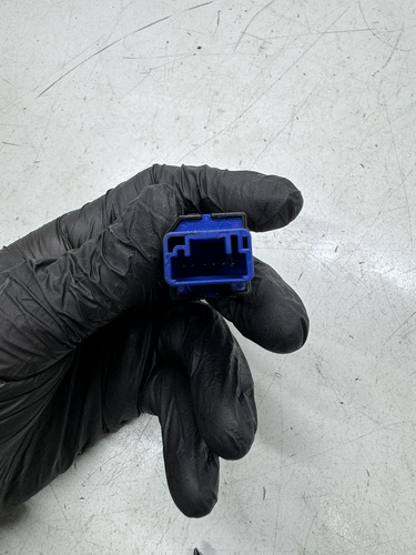 Botão Modo Sport Toyota Yaris M85900 - Imagem 3