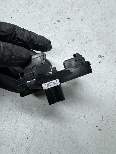 Botao Vidro Eletrico Subaru Forester 14 A 16 83071sg100 - Imagem 2