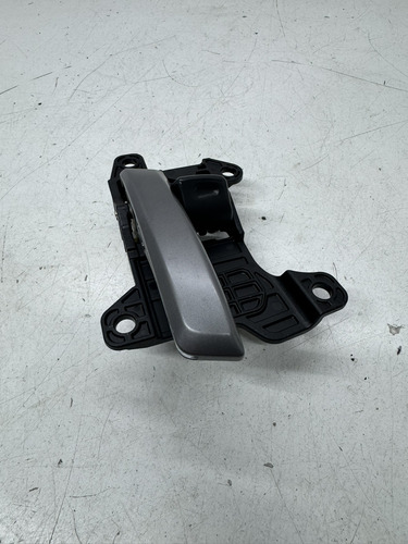 Maçaneta Interna Esquerda Hyundai Elantra 17/18 - Imagem 2