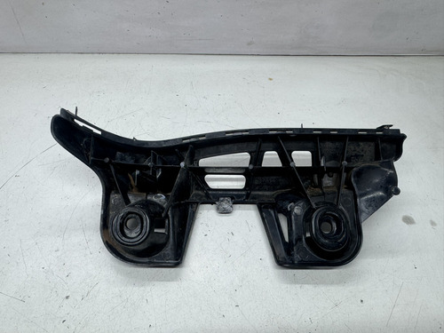 Guia Direito Parachoque Traseiro Mercedes Cla Ate 2018 - Imagem 2