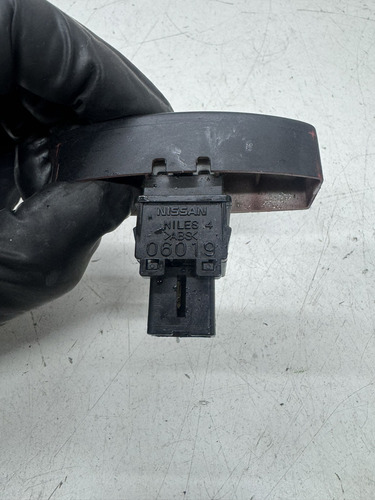 Botão Pisca Alerta Nissan Livina - Imagem 3