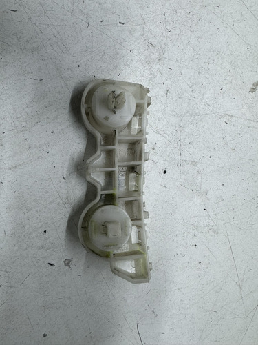 Guia Parachoque Direito Nissan Kicks - Imagem 2