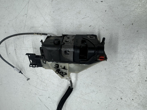 Fechadura Traseira Esquerda Peugeot 208 2022 2023