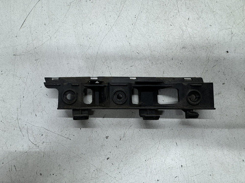 Guia Parachoque Esquerdo Passat 2006 A 2010 - Imagem 2