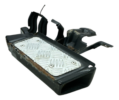 Parachoque Pisante Traseiro Esquerdo Strada 2004 A 2020 - Imagem 2