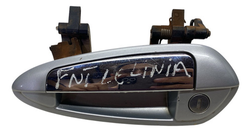 Maçaneta Externa Dianteira Esquerda Fiat Línea Dianteira