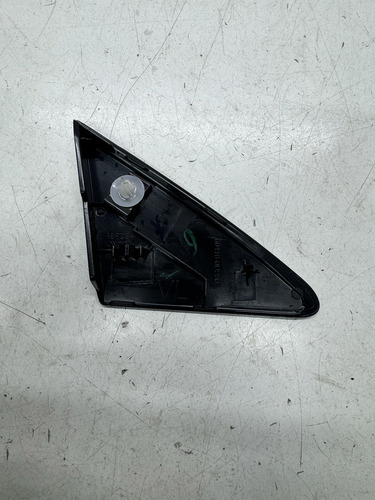 Acabamento Paralama Esquerdo Toyota Yaris 60118od280 - Imagem 2