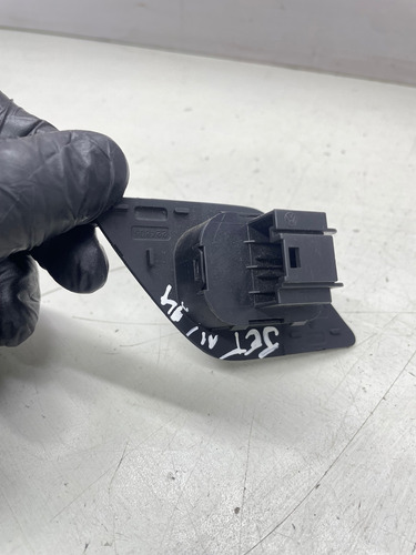 Botao Regulagem Retrovisor Vw Jetta 2014 - Imagem 2