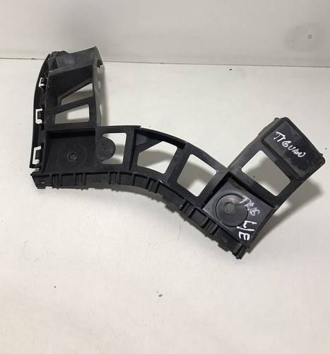 Guia Parachoque Traseiro Esquerdo Vw Tiguan 2012 2013