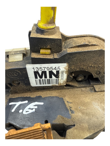 Fechadura Traseira Esquerda  Chevrolet Tracker 2014 2015  - Imagem 3