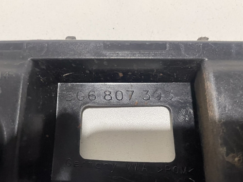 Guia Parachoque Traseiro Direito Vw Golf 2014 Diante - Imagem 3