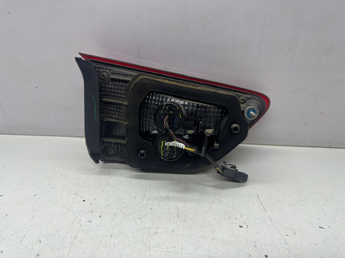 Lanterna Traseira Direita Tampa Onix Plus Sedan Sem Led Direito/passageiro Vermelho - Imagem 2