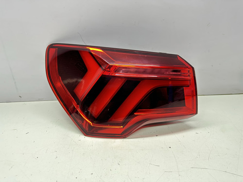 Lanterna Traseira Esquerda Audi Q3 2020 Diante 83a945091 Esquerdo/motorista Vermelho