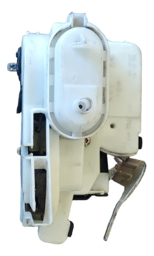 Fechadura Porta Traseira Direita Polo Classic 2002 A Vácuo - Imagem 3