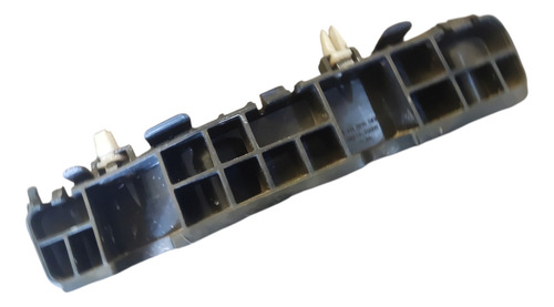 Suporte Guia Para-choque Dianteiro Direito Hyundai Hb20 2017