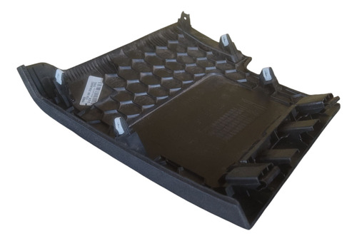 Tampa Caixa De Fusível Painel Chevrolet Onix 2023 - Imagem 3