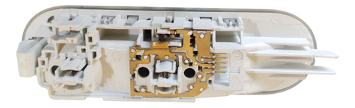 Luz Interna Cortesia Nissan Versa 2018 - Imagem 4