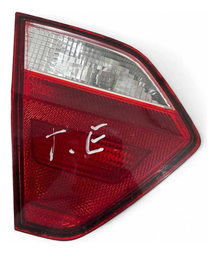 Lanterna Tampa Esquerda Volkswagen Voyage 2015 2018  945093f Esquerdo/motorista Água