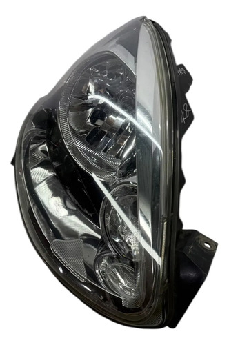Farol Direito Nissan March Com Detalhe 