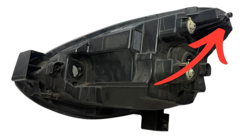 Farol Direito Nissan March Com Detalhe  - Imagem 2