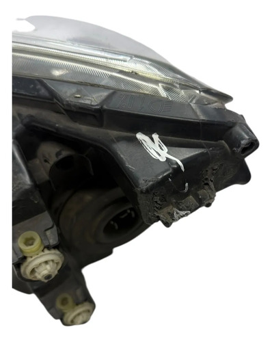 Farol Direito Nissan March Com Detalhe  - Imagem 3